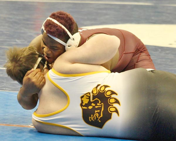 Hayes claims heavyweight championship at State