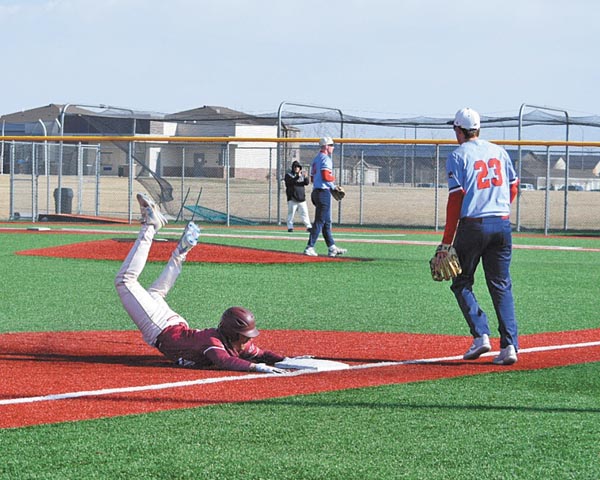 Watford City drops two one-run games before bouncing back for a split