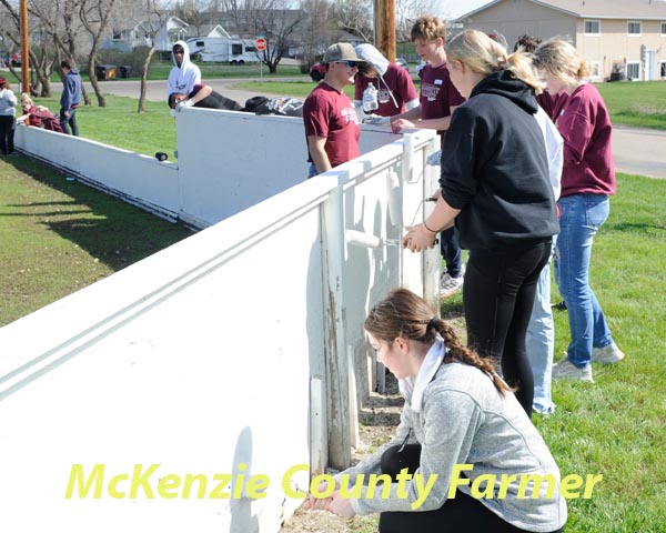 W.C.H.S. students make their mark in community clean-up