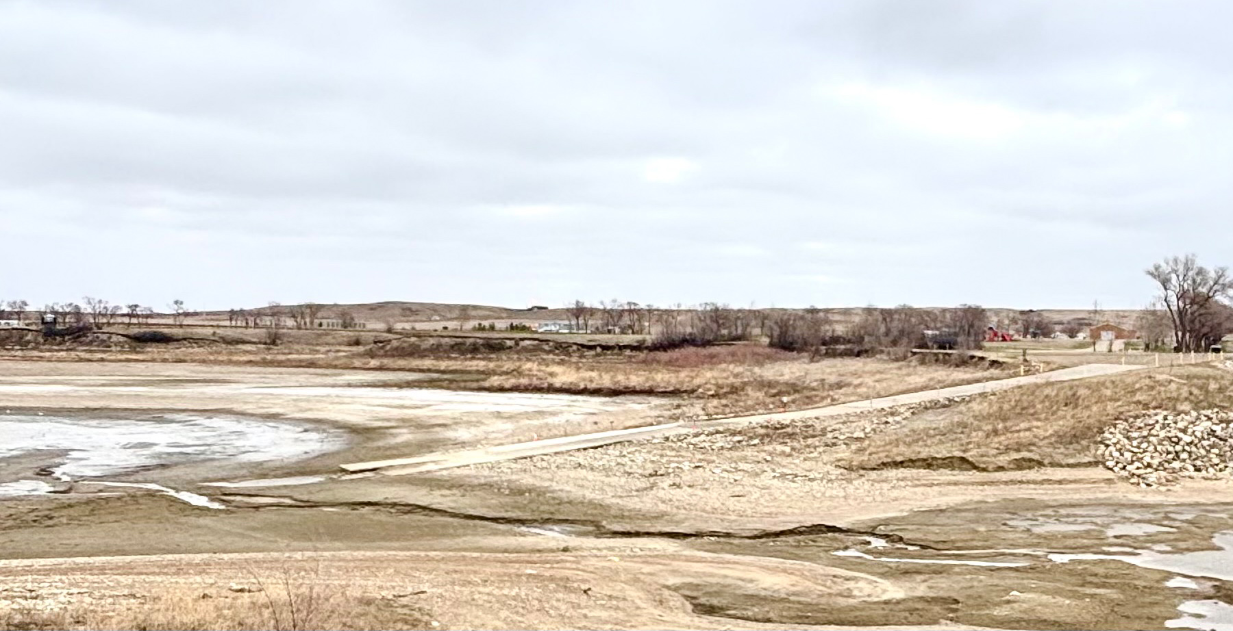 Low water level raises concern at Tobacco Gardens